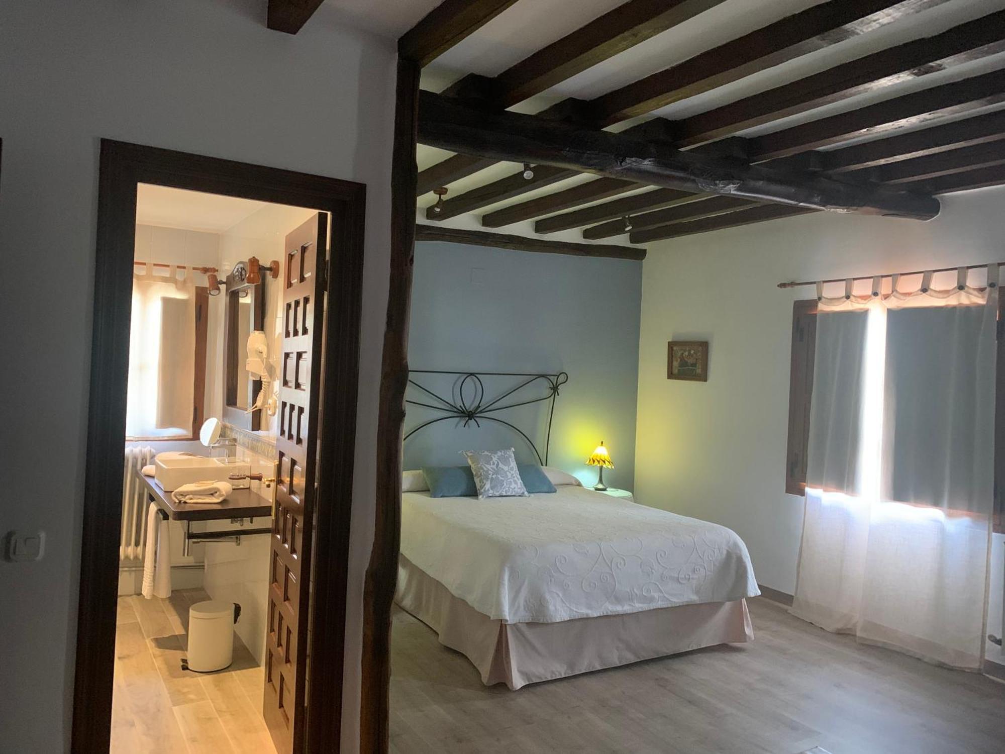 El Jardin Del Laurel Hotel Candelario Bagian luar foto